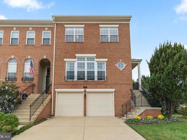 981 HERONS RUN LANE , WOODBRIDGE, VA 22191