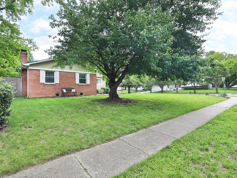 184 Melbourne Place, Worthington, OH 43085 Photo 3