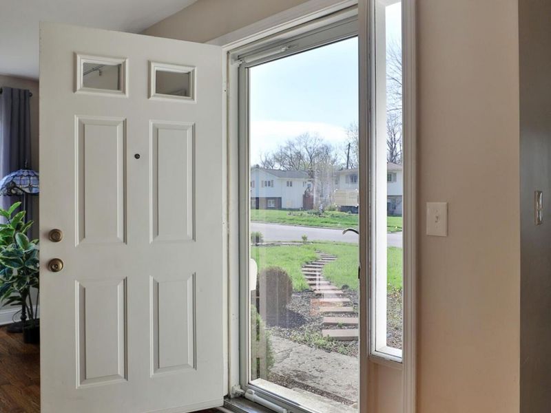 184 Melbourne Place, Worthington, OH 43085 Photo 6