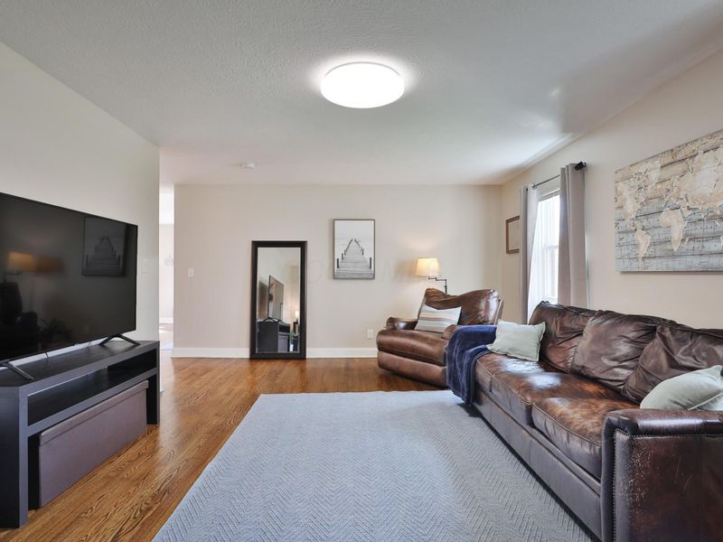 184 Melbourne Place, Worthington, OH 43085 Photo 9