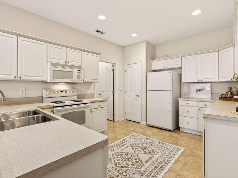 5842 Timber Top Drive, Hilliard, OH 43026 Photo 18