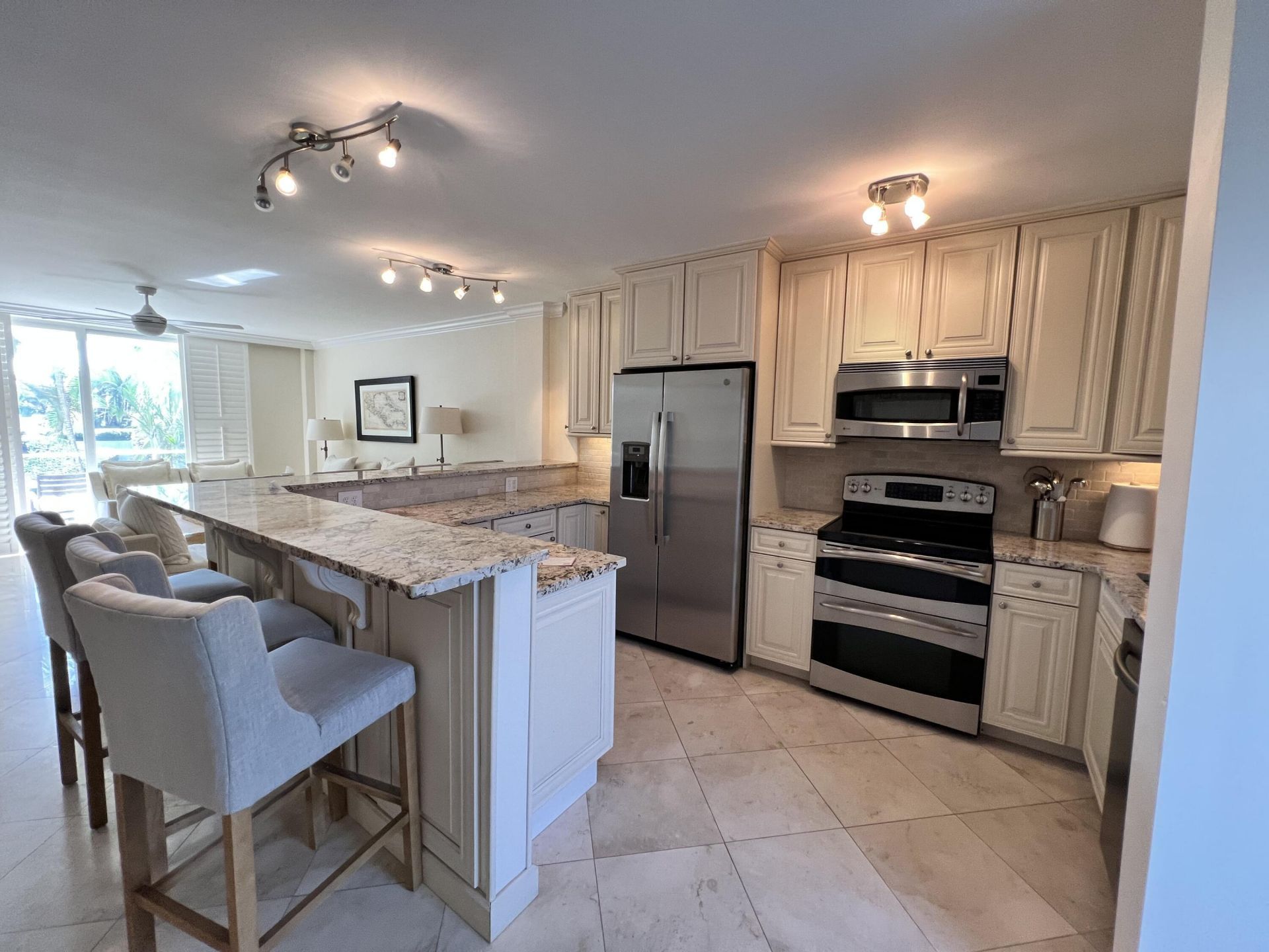 139 Sunrise Avenue, Unit 2020, Palm Beach, FL 33480 Photo