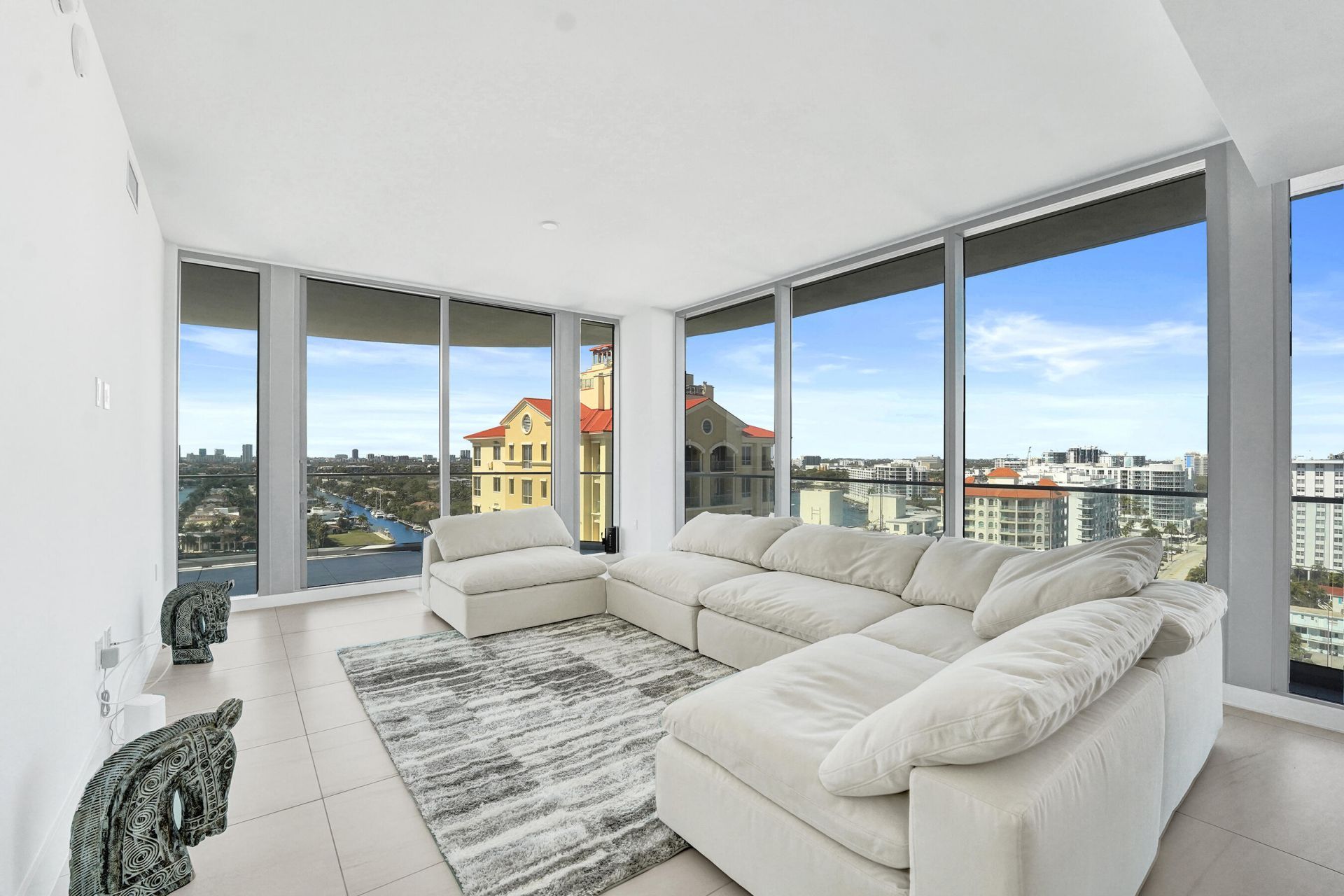 153 N Seabreeze Boulevard, Unit 1204, Fort Lauderdale, FL 33304 Photo