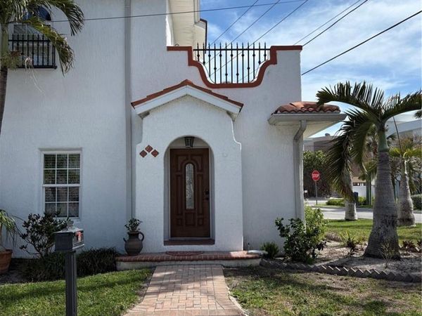 101 E BAY DRIVE , TREASURE ISLAND, FL 33706