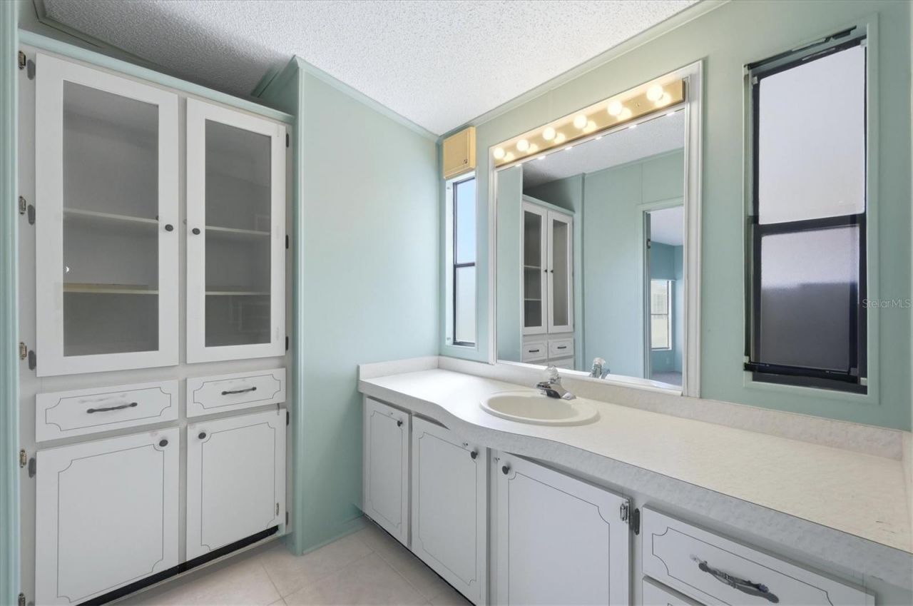 8420 Imperial Circle, Palmetto, FL 34221 Photo