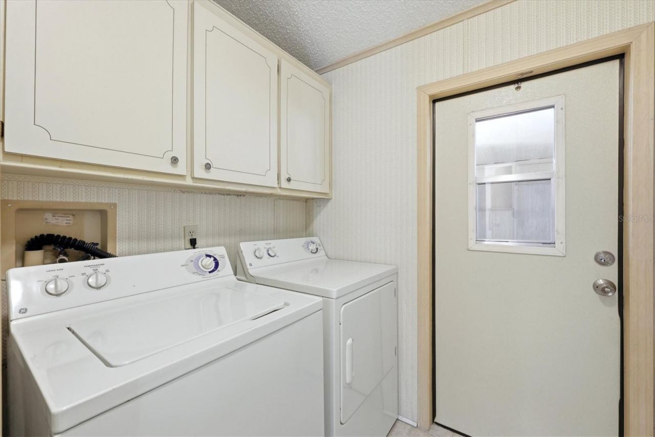 8420 Imperial Circle, Palmetto, FL 34221 Photo