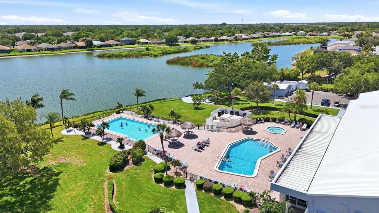 8420 Imperial Circle, Palmetto, FL 34221 Photo