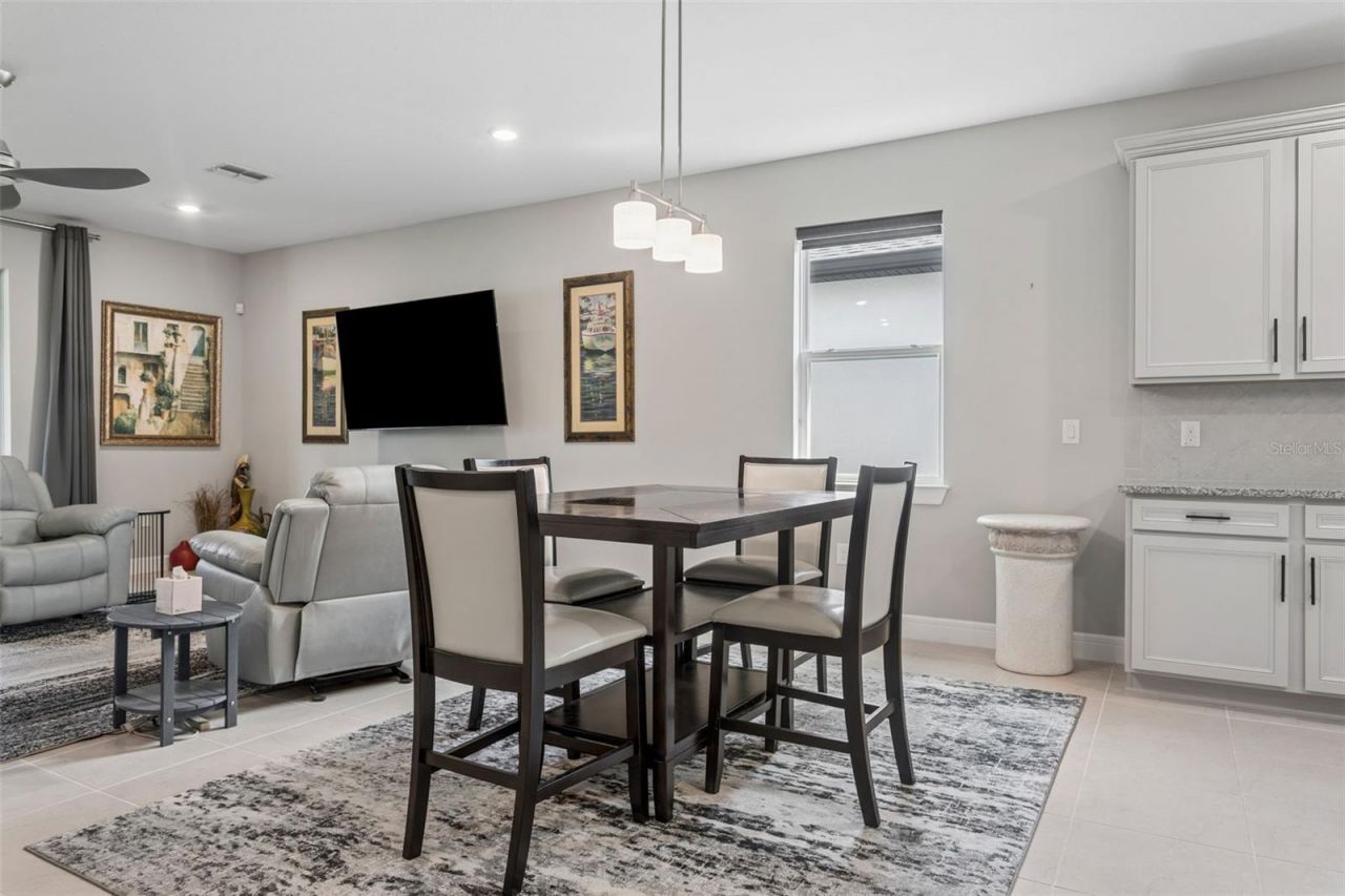 6382 Bradford Woods Drive, Zephyrhills, FL 33542 Photo