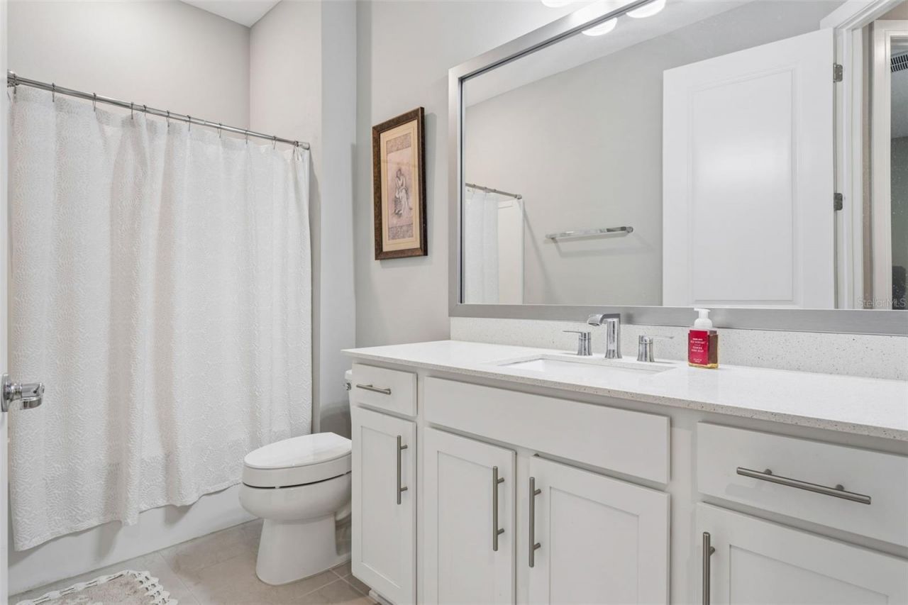 6382 Bradford Woods Drive, Zephyrhills, FL 33542 Photo