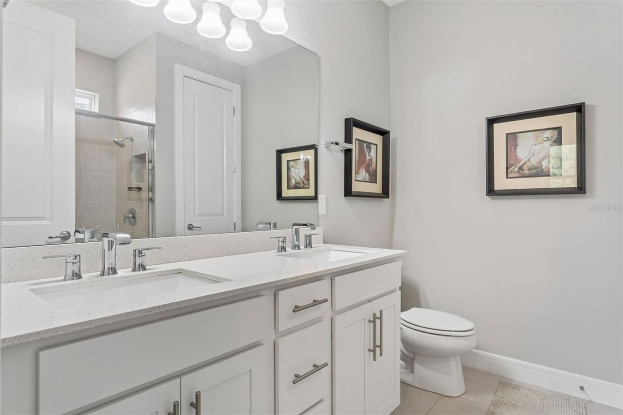 6382 Bradford Woods Drive, Zephyrhills, FL 33542 Photo