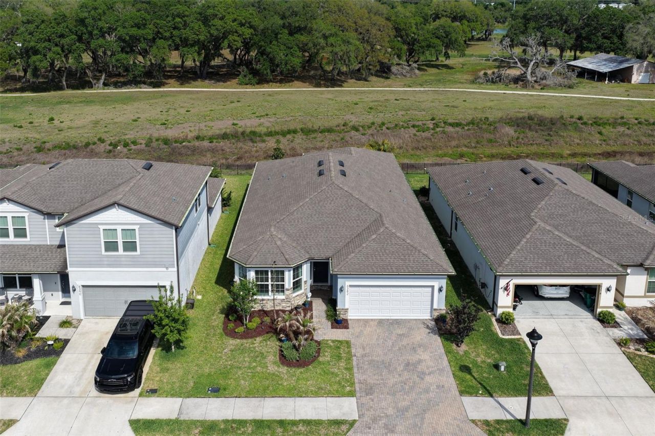 6382 Bradford Woods Drive, Zephyrhills, FL 33542 Photo