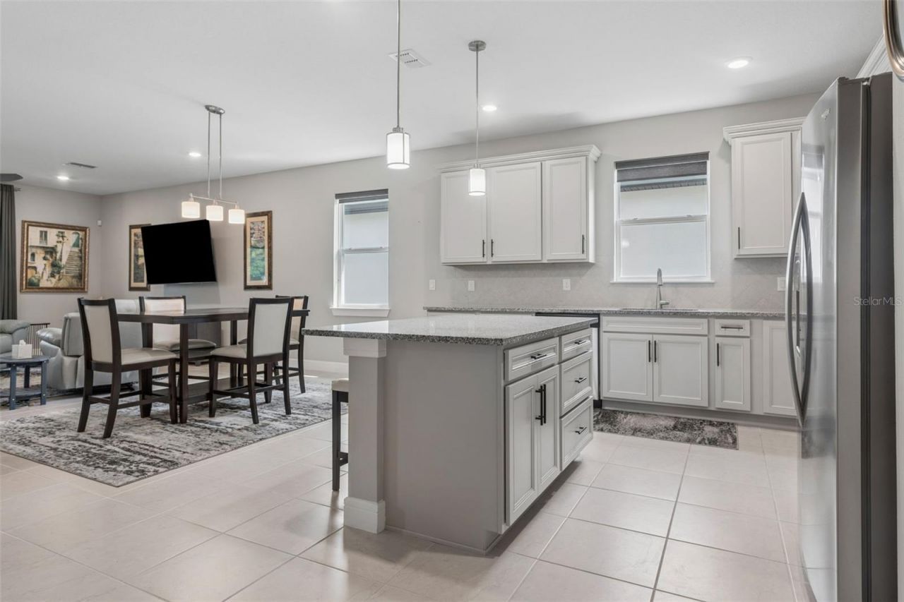 6382 Bradford Woods Drive, Zephyrhills, FL 33542 Photo