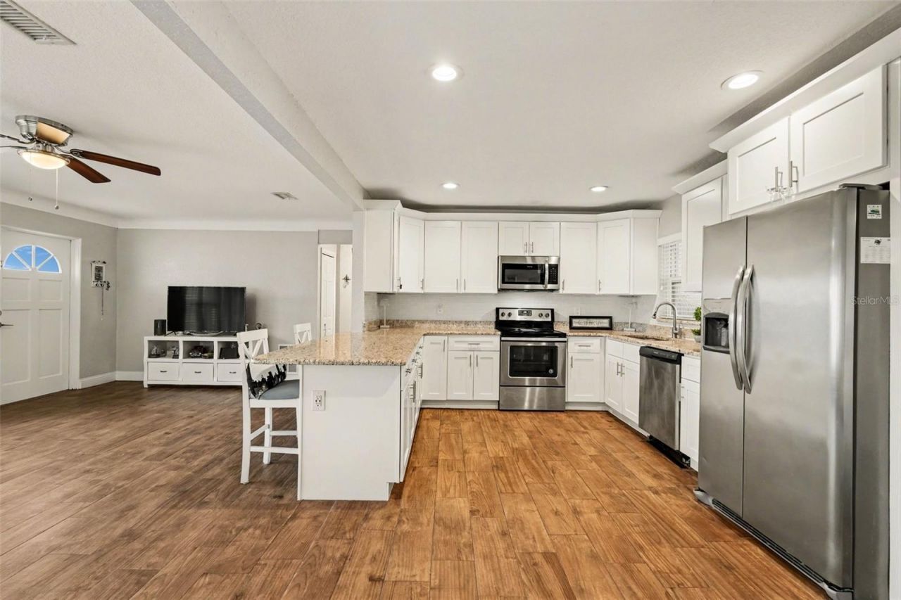 10555 109th Street , Largo, FL 33778 Photo