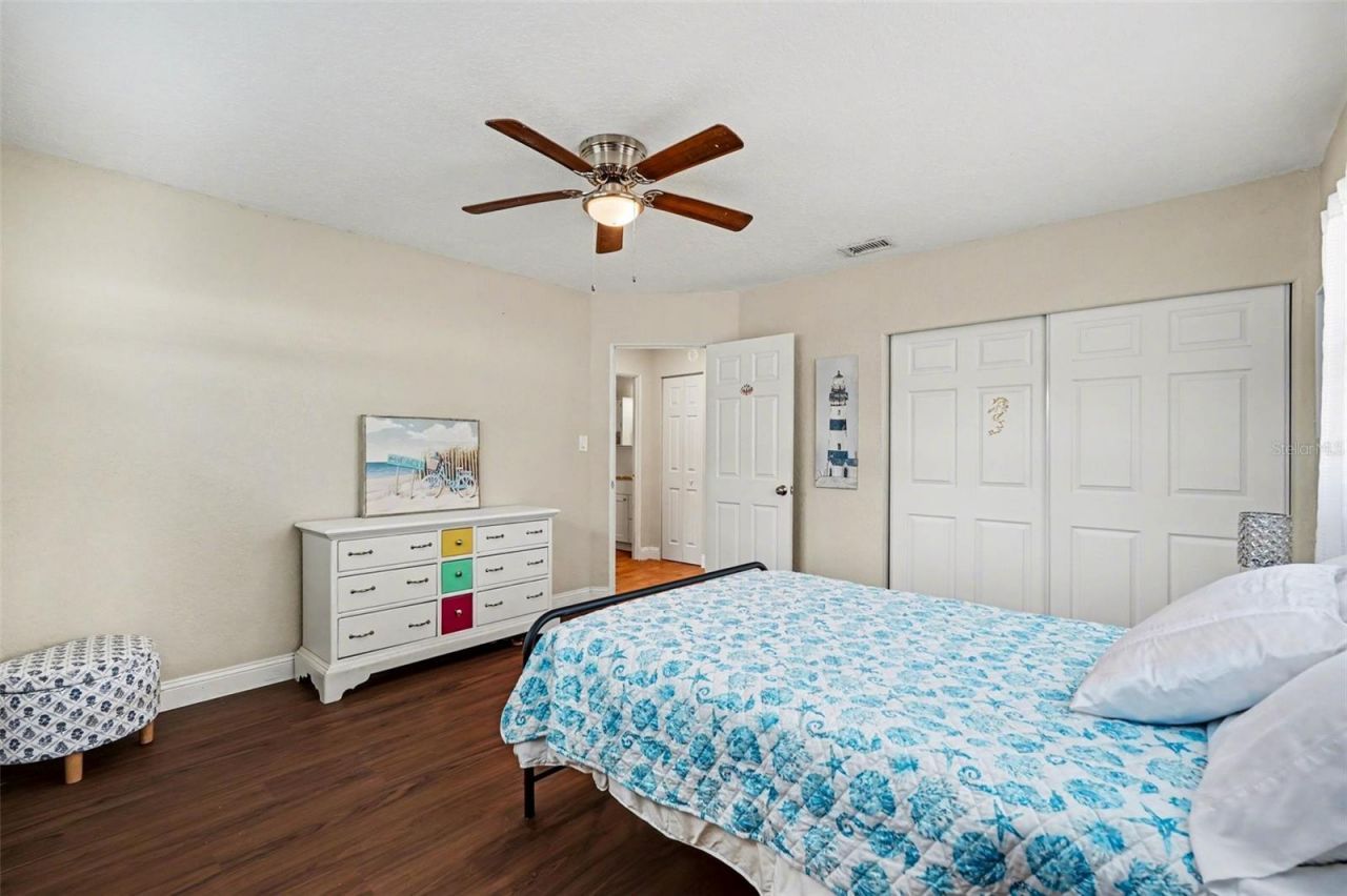 10555 109th Street , Largo, FL 33778 Photo