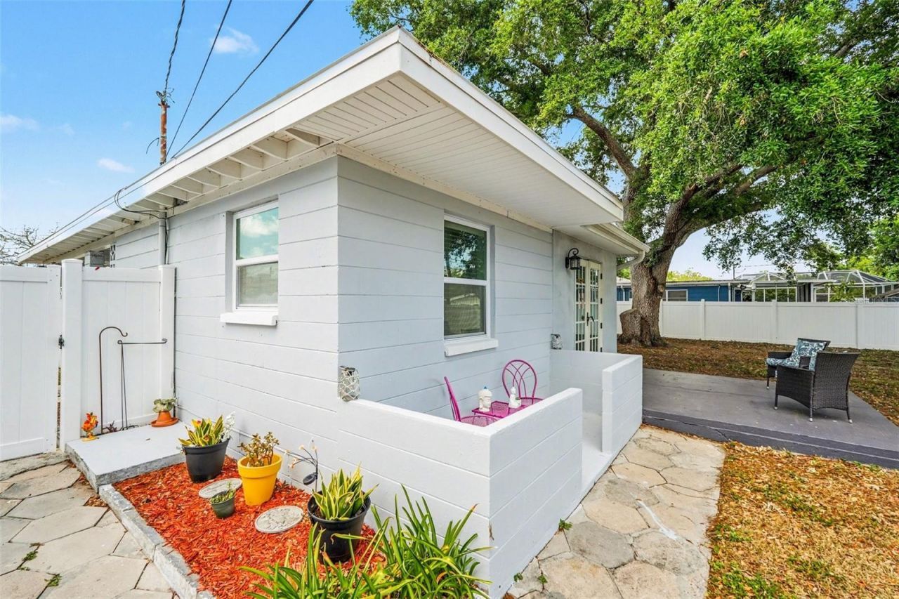 10555 109th Street , Largo, FL 33778 Photo