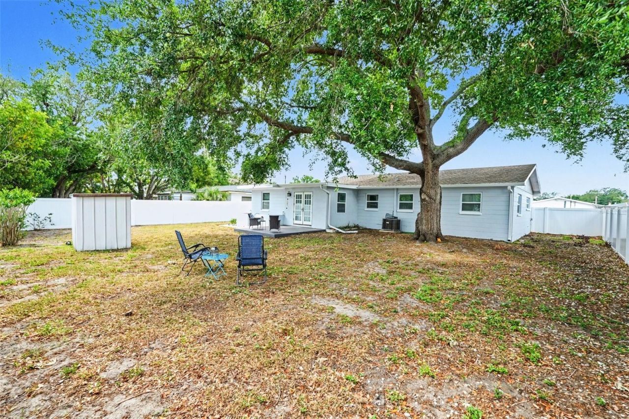 10555 109th Street , Largo, FL 33778 Photo