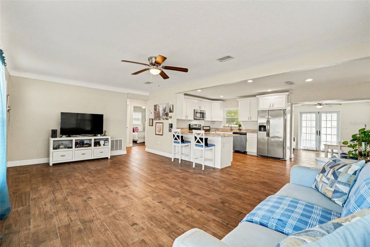 10555 109th Street , Largo, FL 33778 Photo