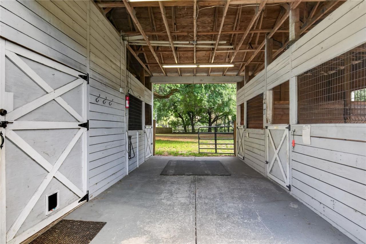 32040 Chestnut Lane, Sorrento, FL 32776 Photo