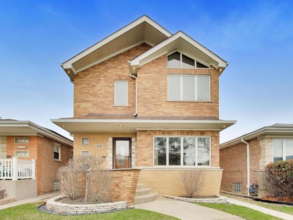 5731 S Newland Avenue , Chicago, IL 60638