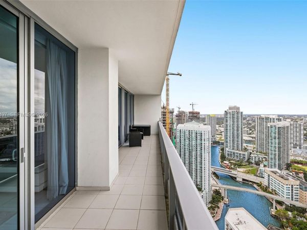 200 Biscayne Boulevard Way, Unit 5009, Miami, FL 33131