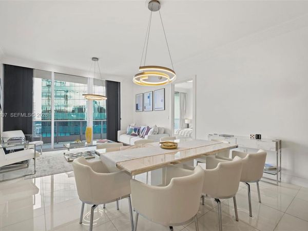 200 Biscayne Boulevard Way, Unit 5009, Miami, FL 33131