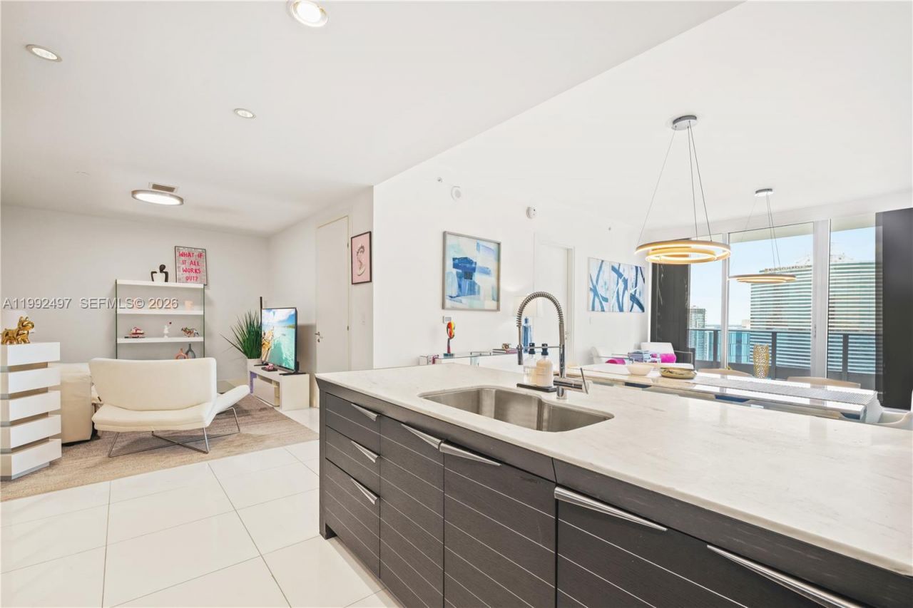 200 Biscayne Boulevard Way, Unit 5009, Miami, FL 33131 Photo