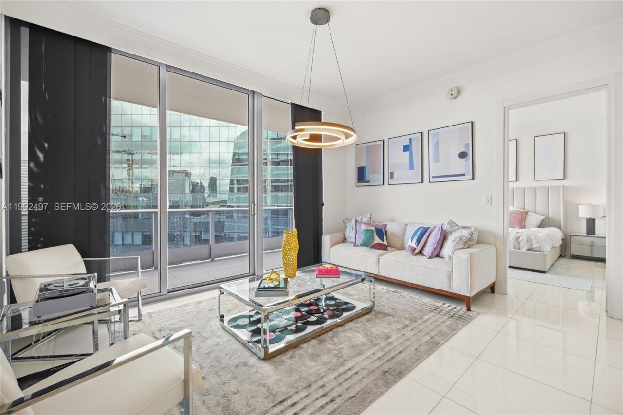 200 Biscayne Boulevard Way, Unit 5009, Miami, FL 33131 Photo