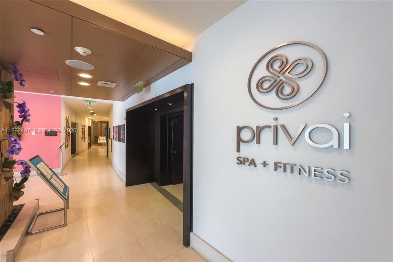 200 Biscayne Boulevard Way, Unit 5009, Miami, FL 33131 Photo