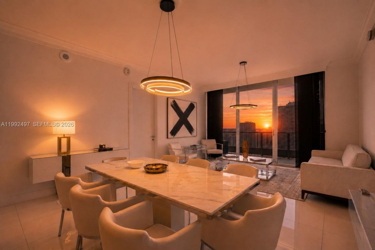 200 Biscayne Boulevard Way, Unit 5009, Miami, FL 33131 Photo