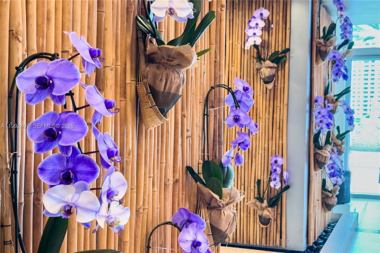 200 Biscayne Boulevard Way, Unit 5009, Miami, FL 33131 Photo