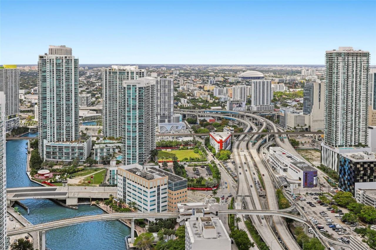 200 Biscayne Boulevard Way, Unit 5009, Miami, FL 33131 Photo