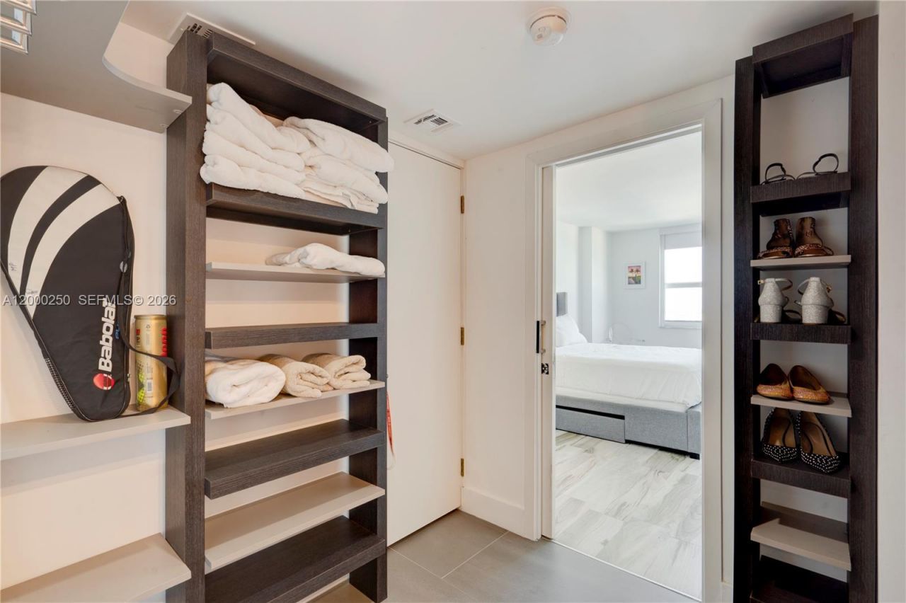 90 Alton Rd, Unit 2010, Miami Beach, FL 33139 Photo