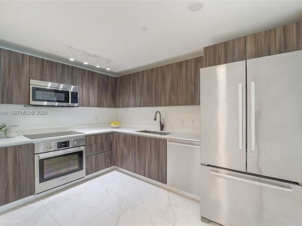 488 NE 18th St, Unit 505, Miami, FL 33132