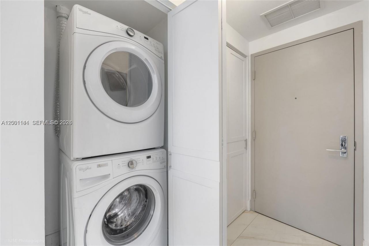 488 NE 18th St, Unit 505, Miami, FL 33132 Photo