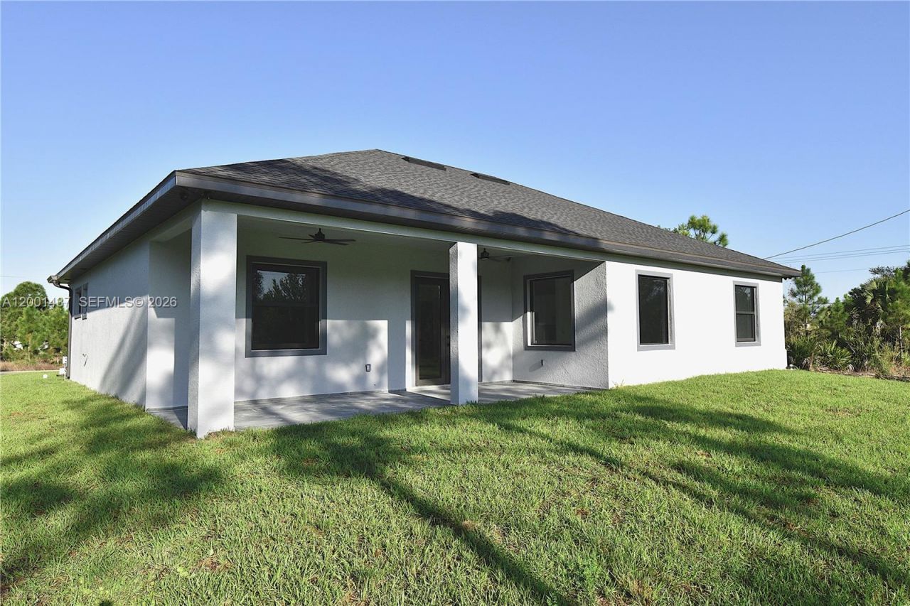 920 Edward Ave, Lehigh Acres, FL 33936 Photo