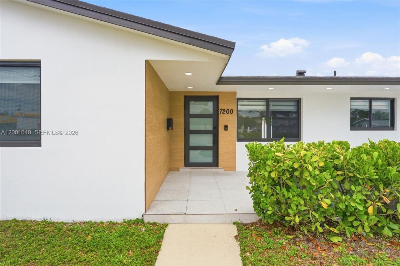 7200 W 12th Ave, Hialeah, FL 33014 Photo