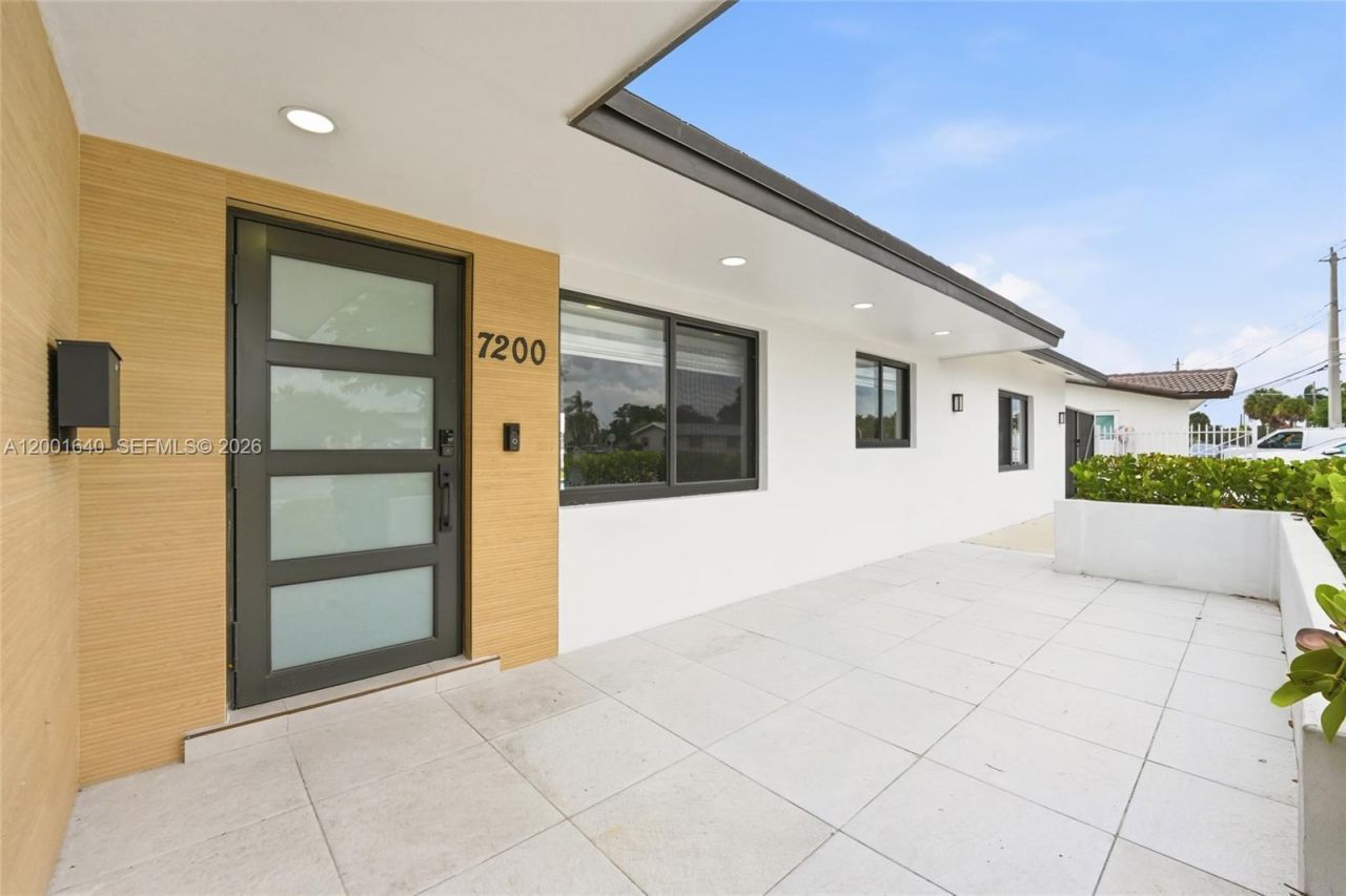 7200 W 12th Ave, Hialeah, FL 33014 Photo