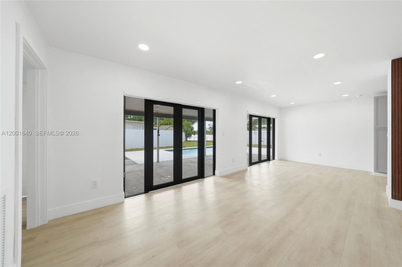 7200 W 12th Ave, Hialeah, FL 33014 Photo