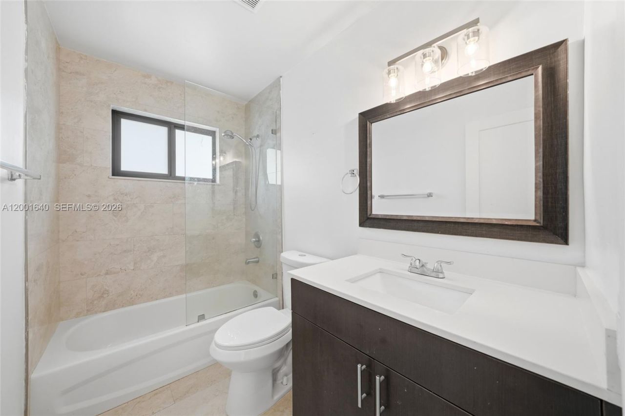 7200 W 12th Ave, Hialeah, FL 33014 Photo