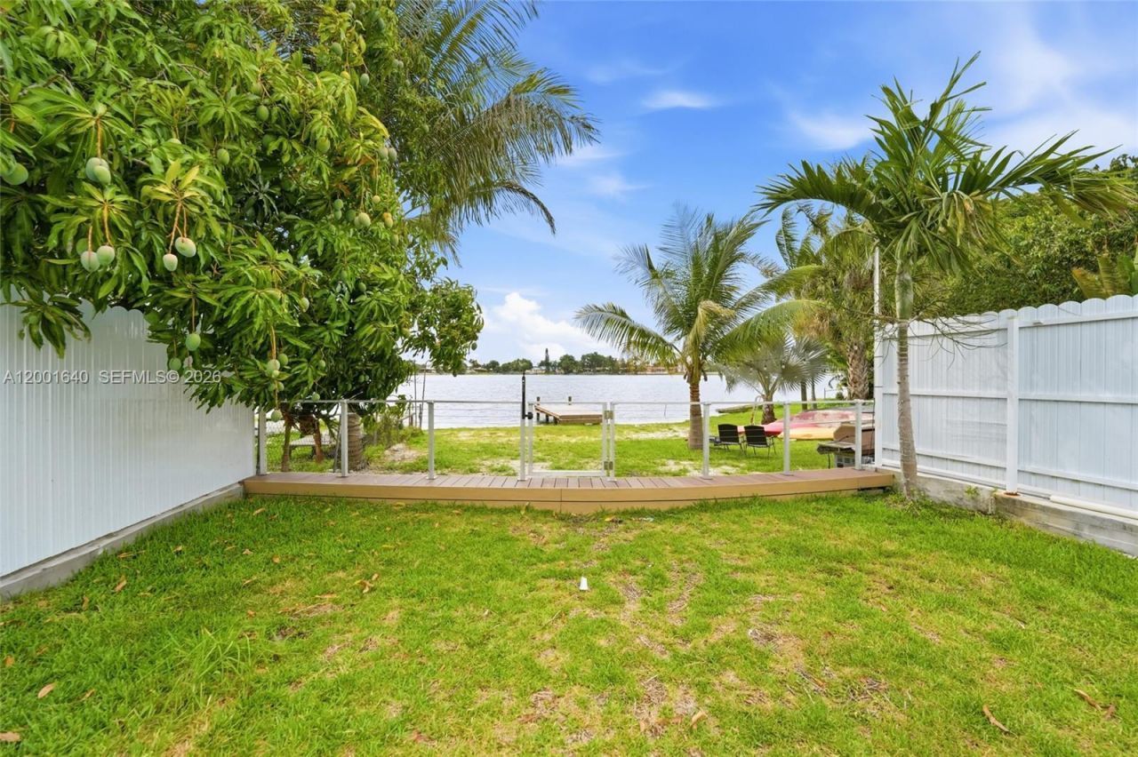7200 W 12th Ave, Hialeah, FL 33014 Photo