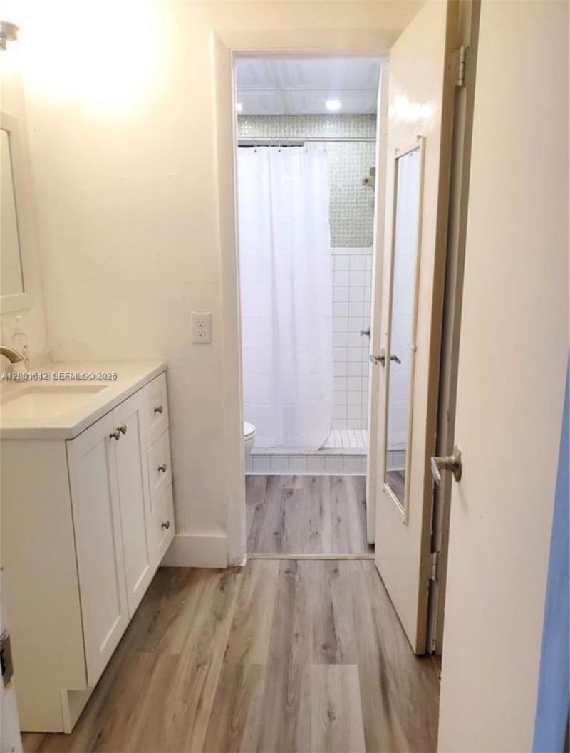 3181 SW 13th St, Unit 108, Miami, FL 33145 Photo