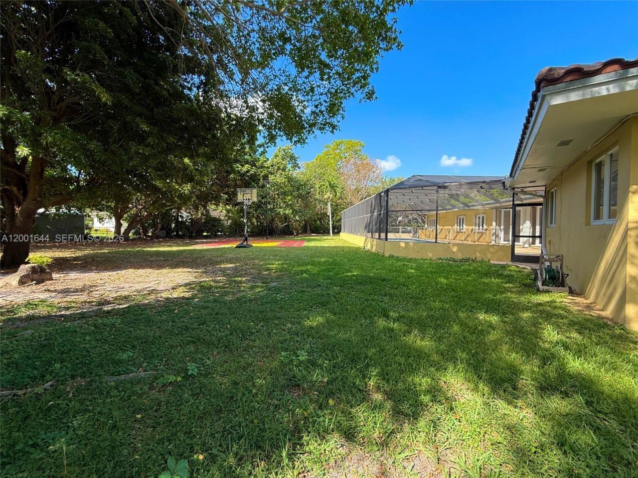 6282 SW 133rd St, Pinecrest, FL 33156 Photo