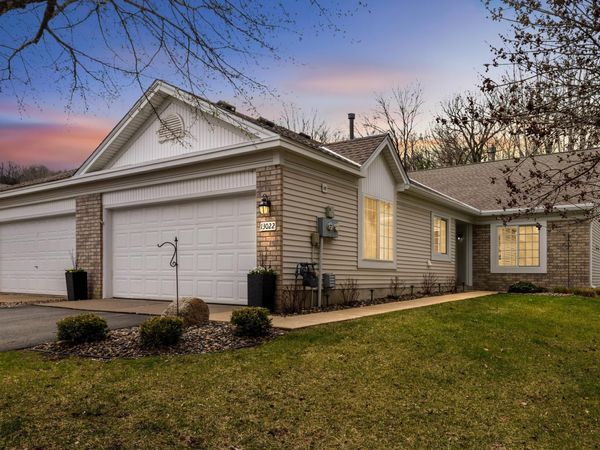 13022 Falcons Way, Savage, MN 55378