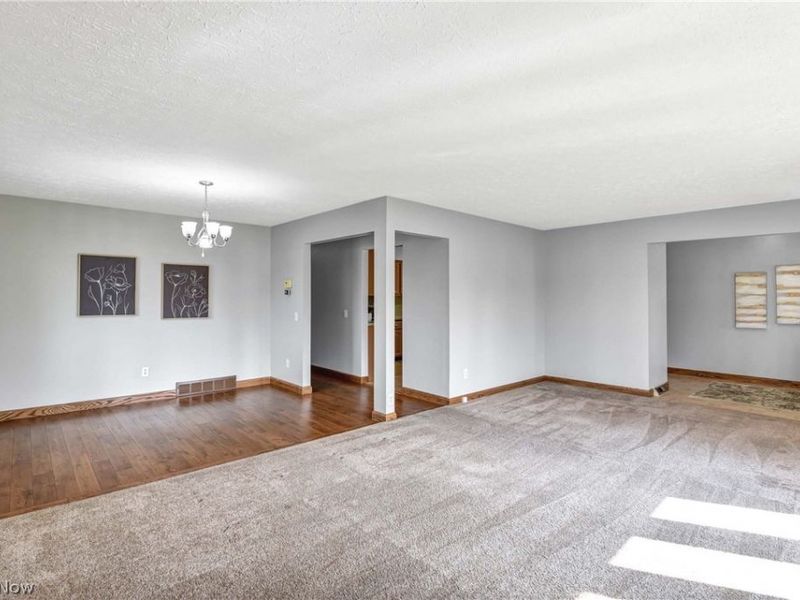 8601 State Road, North Royalton, OH 44133 Photo 11