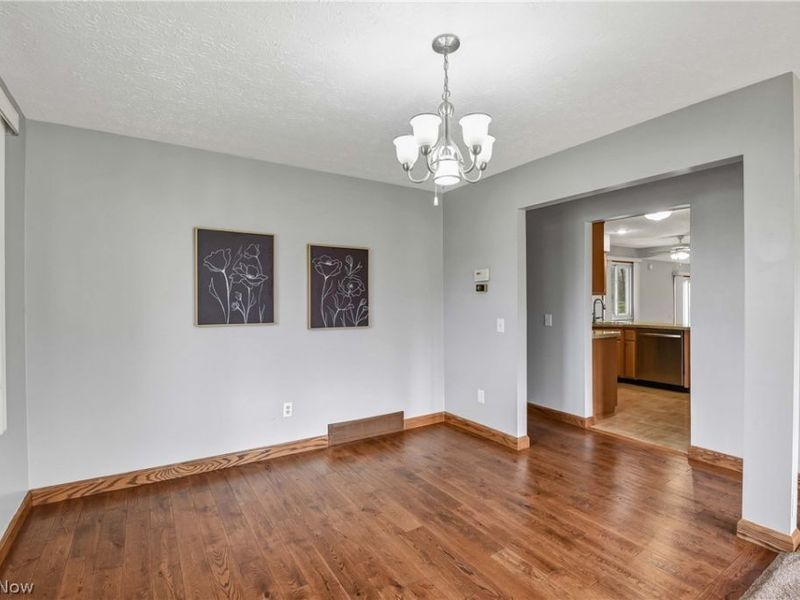 8601 State Road, North Royalton, OH 44133 Photo 12