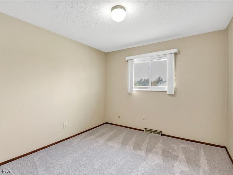 8601 State Road, North Royalton, OH 44133 Photo 24