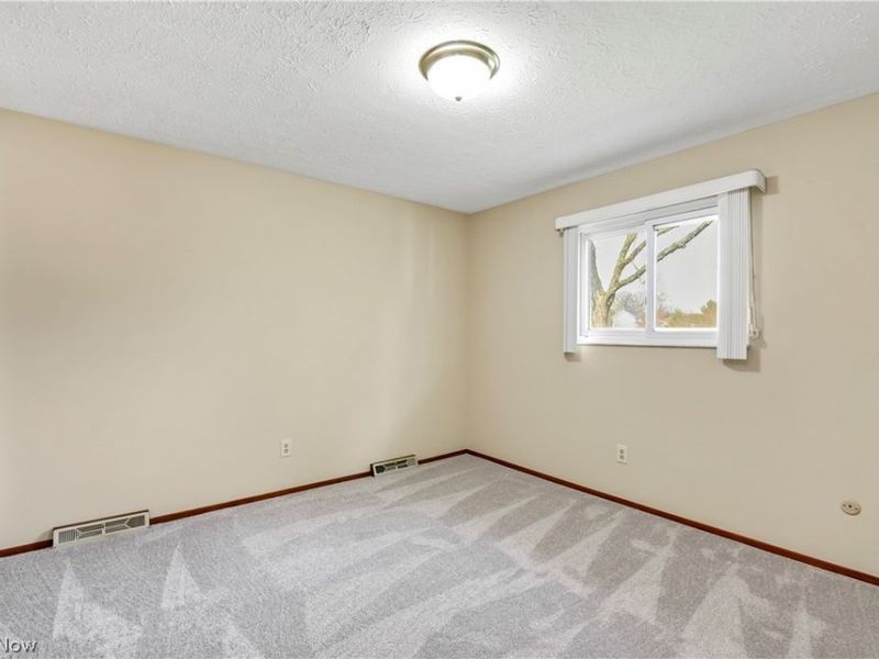 8601 State Road, North Royalton, OH 44133 Photo 27