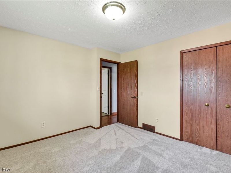 8601 State Road, North Royalton, OH 44133 Photo 29