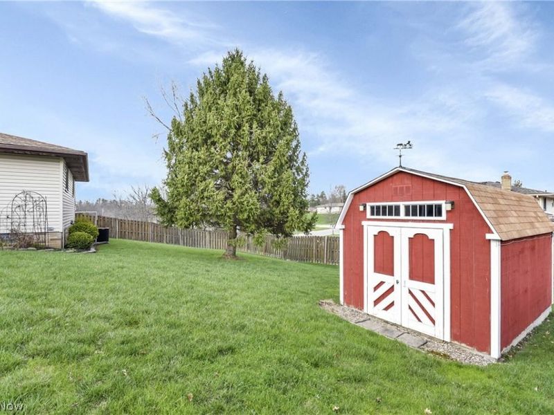 8601 State Road, North Royalton, OH 44133 Photo 41