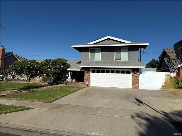 215 Delphia Avenue N, Brea, CA 92821